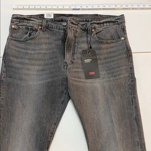 Levi’s Lowball Stack Tapered Cut Premium Jeans